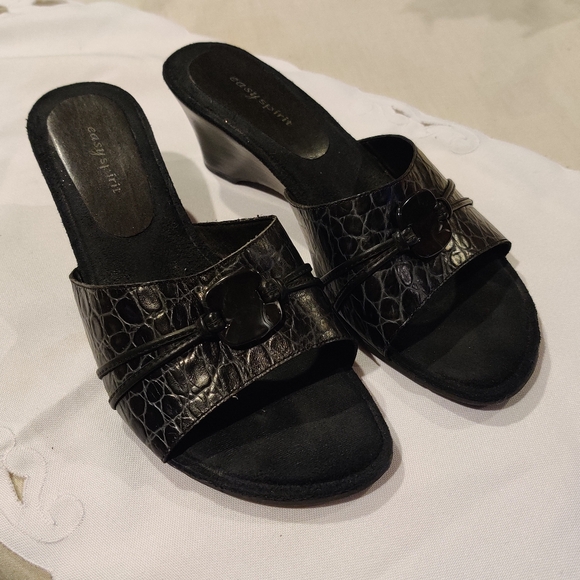 Black Pebbled Leather Easy Spirit Wedge Sandal Size 8.5w - Picture 2 of 6